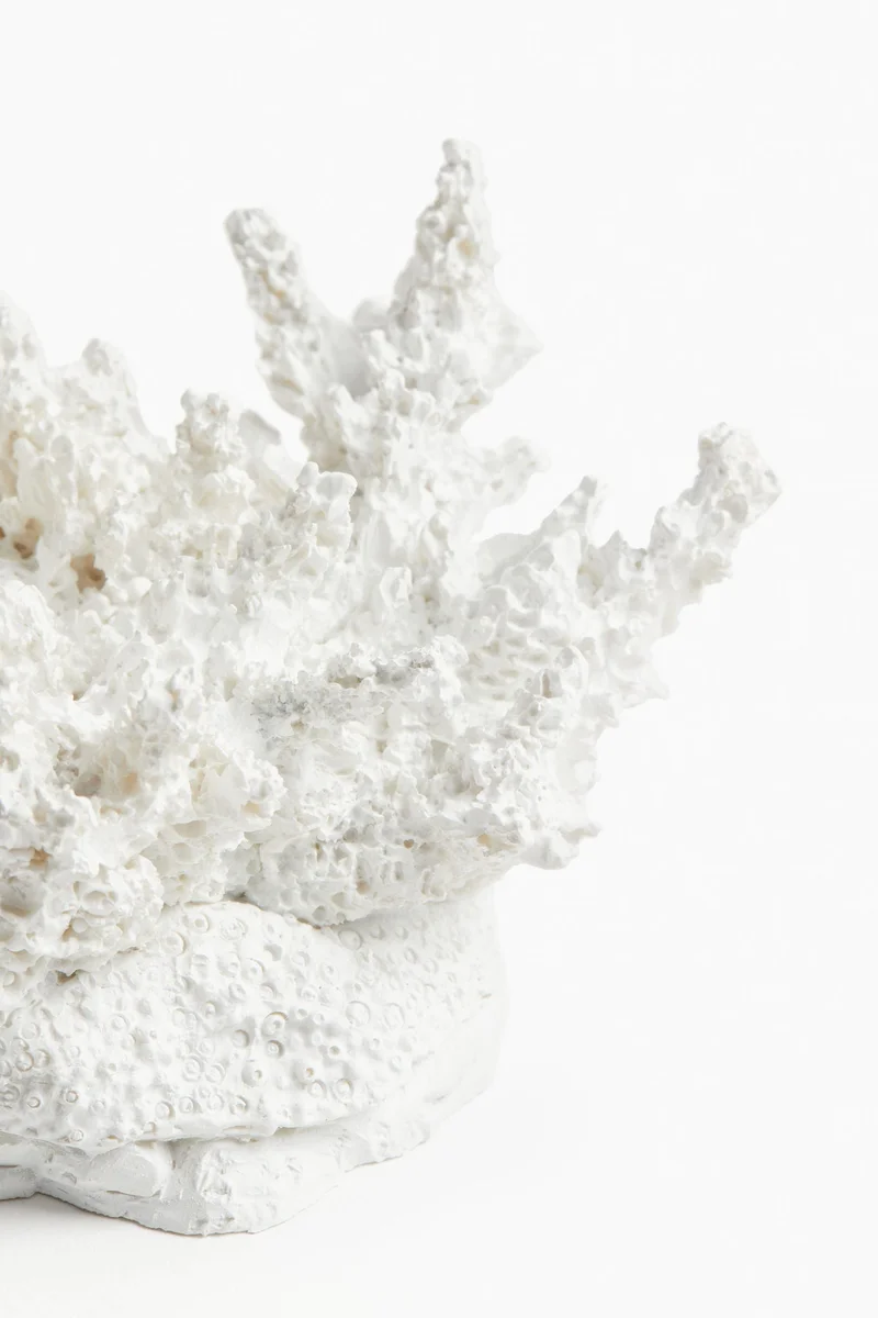 H&M Coral-inspired sculpture