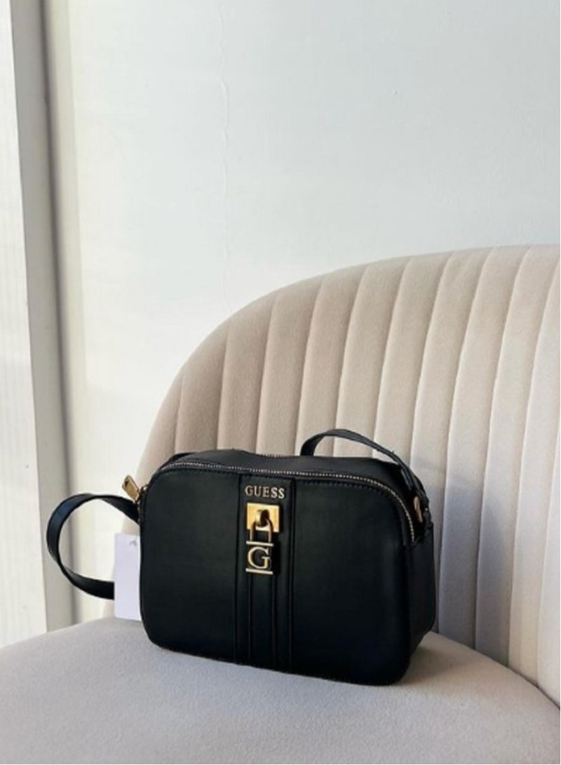 GUESS حقيبة كاميرا جانبية جينيفرا بشعار الفحم - Image 1