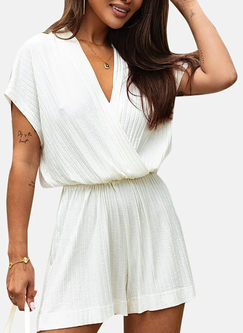 يونيكي White Solid Relaxed Fit Plunge Neck Jumpsuit