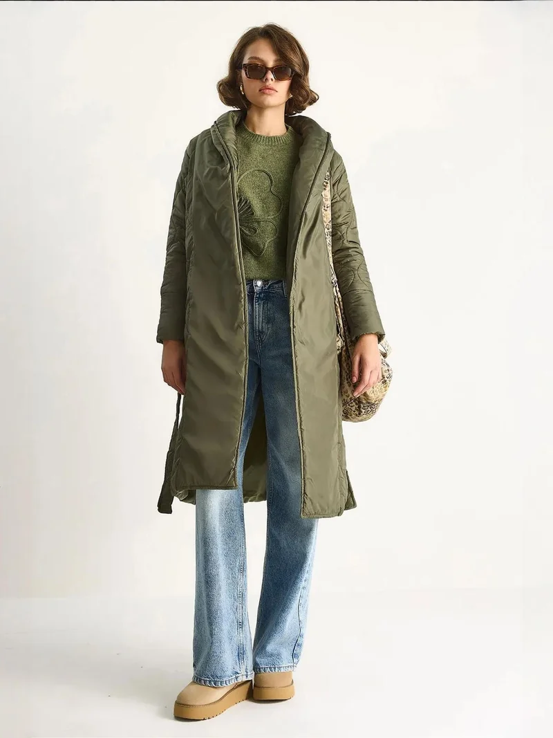 بيانكو لوتشي جاكيت مبطن بياقة شال بنقوش مع حزام ربط