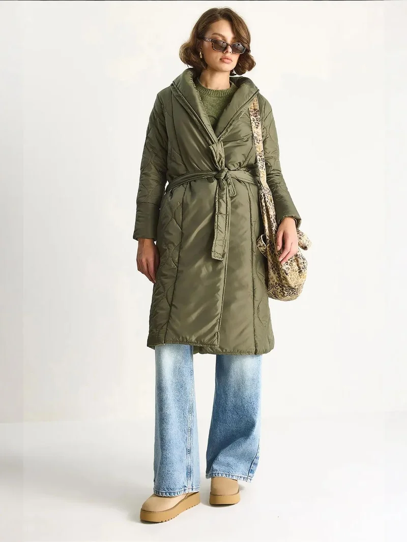 بيانكو لوتشي جاكيت مبطن بياقة شال بنقوش مع حزام ربط