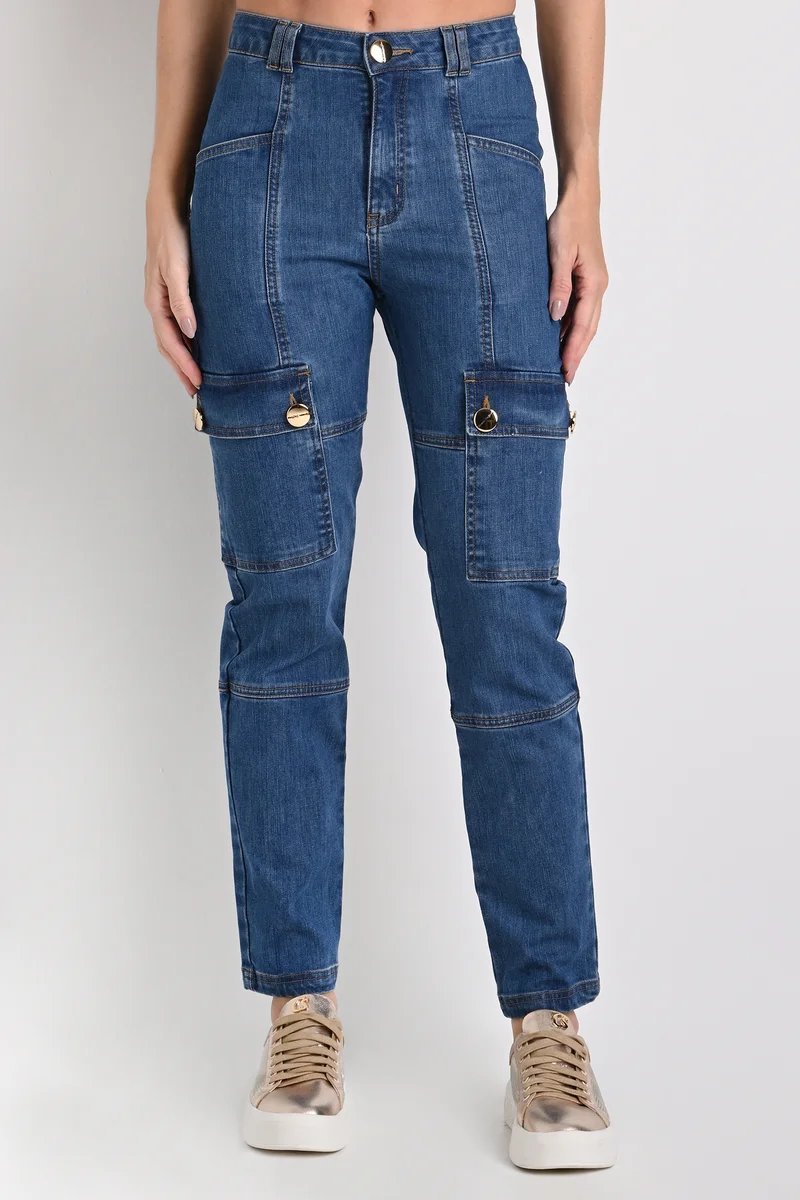 Straight Mom Jeans With Pockets