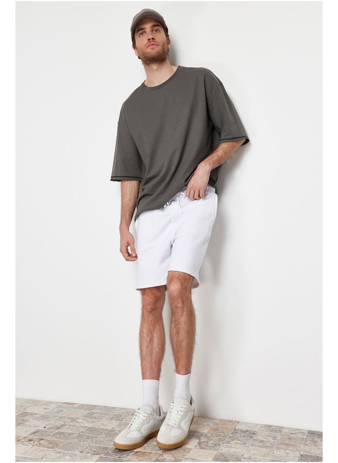 trendyol White Regular/Normal Fit Basic Shorts TMNSS24SR00026  - Image 4