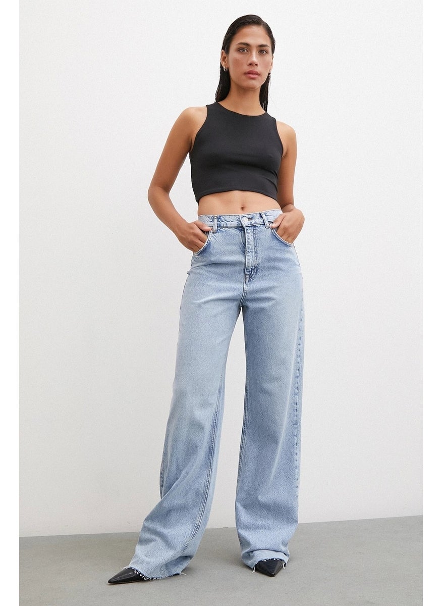 Never More Basic Crop Top Black  - Image 3
