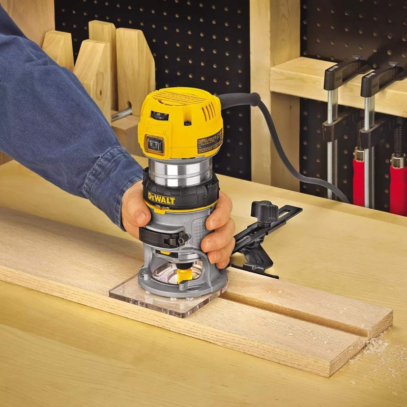 DEWALT DeWalt D26200L 115V, 50Hz, 900W 1/4-inch 8mm Compact Fixed Base Router  - Image 2