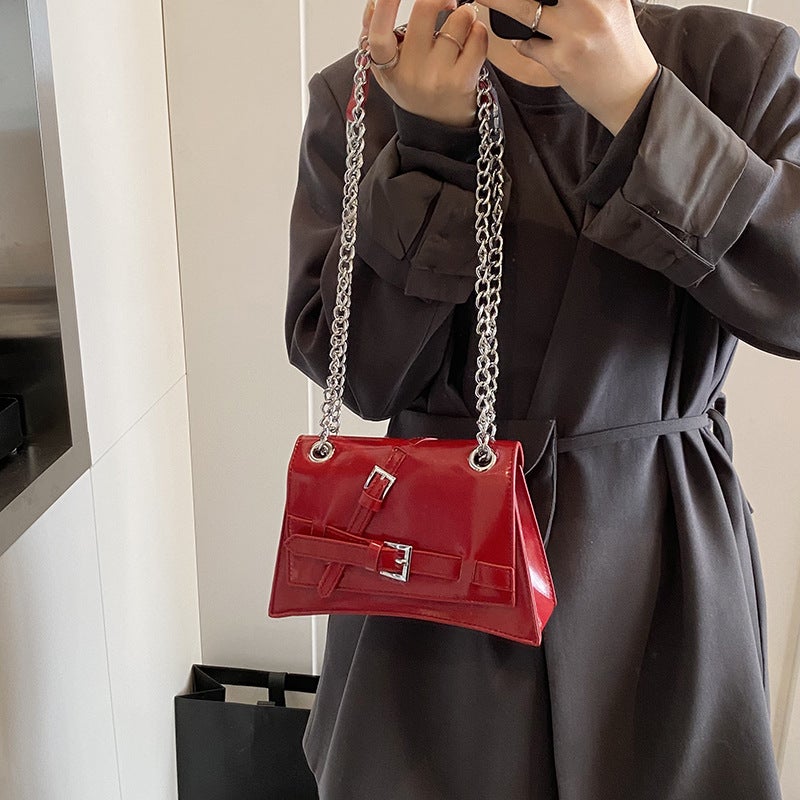 Personalized Simple Motorcycle Small Square Bag Women'S 2025 Spring New Fashion Chain Leather Lock Buckle Niche Single Shoulder Crossbody Bag - Image 4