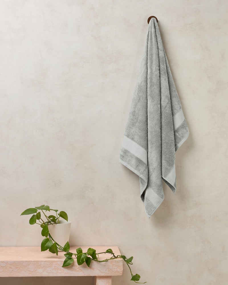 Himêya Himeya Towels for Bath Large Size | Bamboo Cotton Towels for Bath | Towel 1Pcs | 400 GSM | 70 x 140 cm | Steel Grey | Bath Towels for Men, Women & Kids | Gym Towel | Perfect for Everyday Use - Image 3