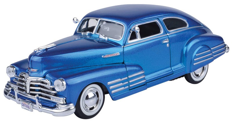 Motormax 124 1948 Chevy Aerosedan Fleetline Vehicle 73266 Blue