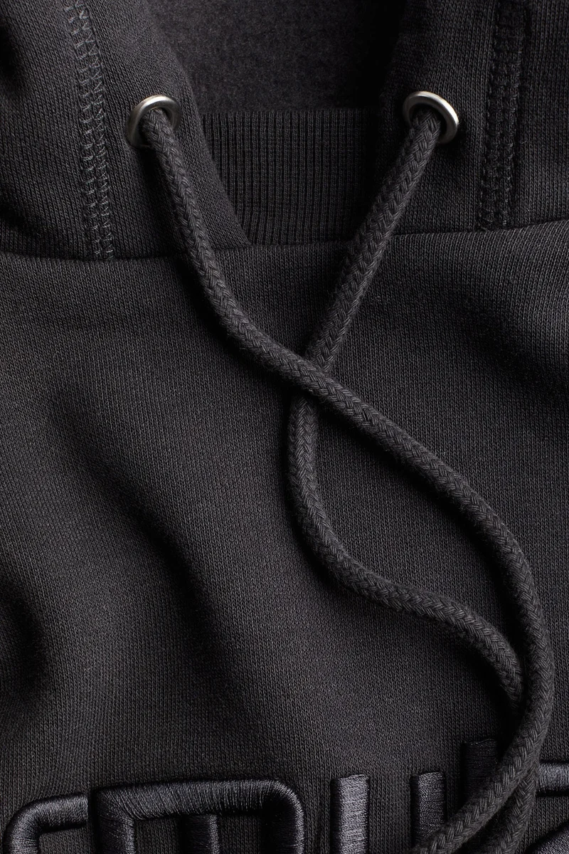 اتش اند ام هودي فضفاض مزين بتطريز