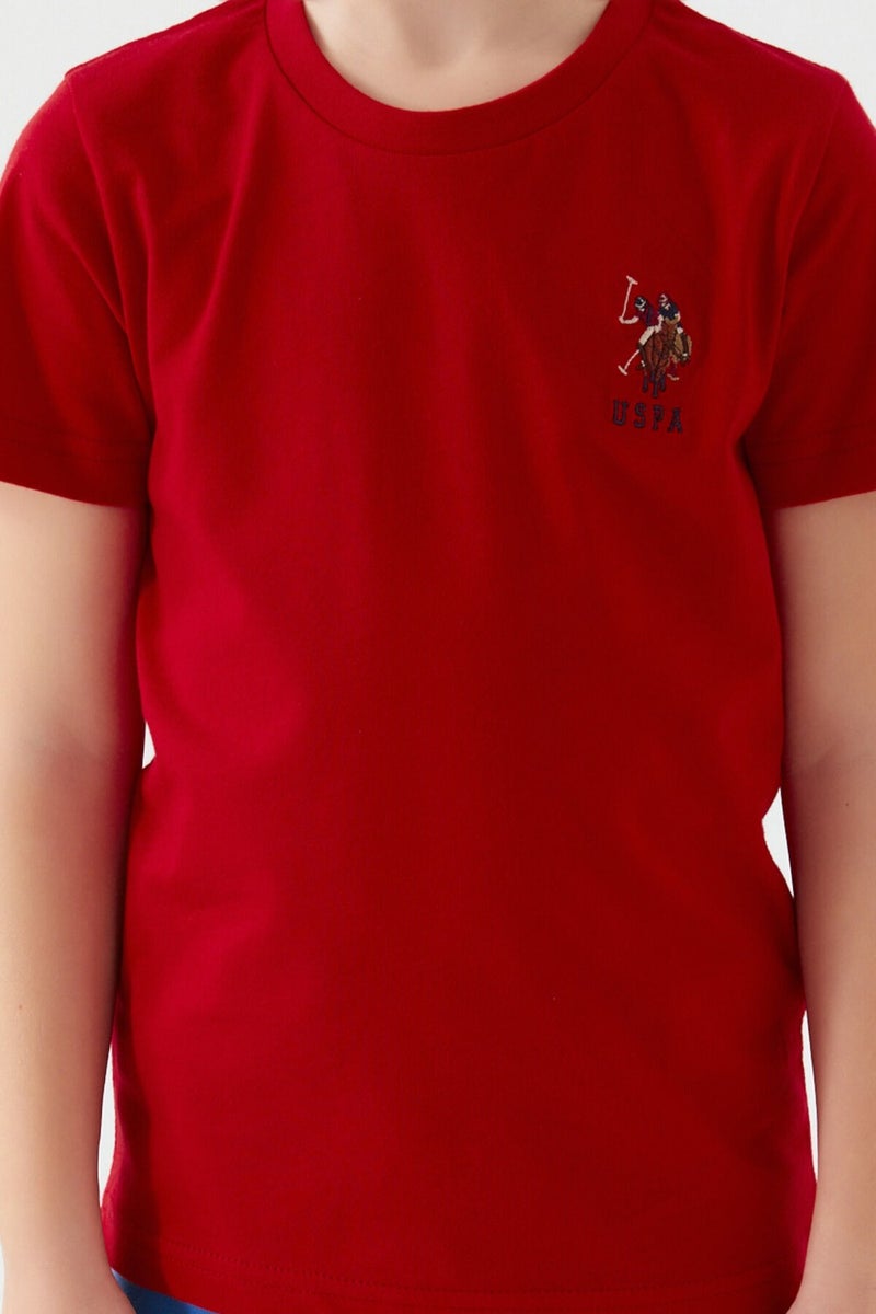 U.S. Polo Assn. طقم برمودا للأولاد باللون الأزرق الفاتح والأحمر من يو إس بولو أسن  - Image 4