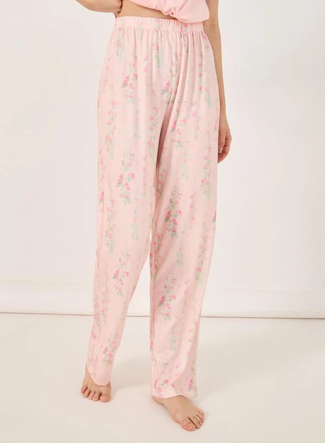 Styli V Neck Tie Front T-Shirt and Floral Pyjama Set