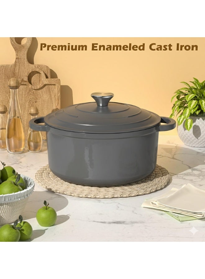 حلة طهي من الحديد الزهر بالمينا سعة 3.8 لتر بغطاء ثقيل محكم بقمم لتقطير البخار الذاتي، توزع الحرارة بالتساوي وتخزينها لفترات طويلة لطهي الشوربات واليخنات والخبز والتحمير والشيّ والأطباق الكاملة في إناء واحد، متوافقة مع المواقد الغاز والكهرباء والتحريض وتتحمل حرارة الفرن حتى 450 درجة فهرنهايت، تصميم داخلي غير لاصق سهل التنظيف بدون تبطين أو تجهيز مسبق، مقبض ستانلس قوي ومقابض جانبية مزدوجة لسهولة الحمل، لون رمادي أنيق مقاوم للالتصاق والاحتراق، خامة تجارية عالية الجودة تناسب المطابخ المنزلية والاحترافية - Image 3