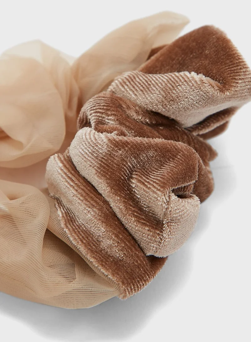 ELLA 2 Pack Velvet Detail Scrunchie Hair Tie