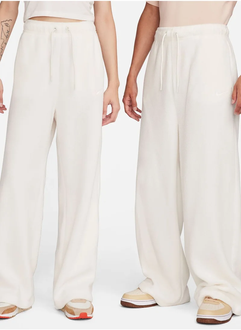 Nike Essential Joggers