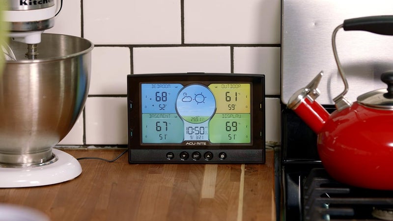 Acurite Multi-Room Weather Station with Wireless Indoor/Outdoor Thermometer and Digital Color Display with Weather Forecaster (02082M), Full Color - Image 2