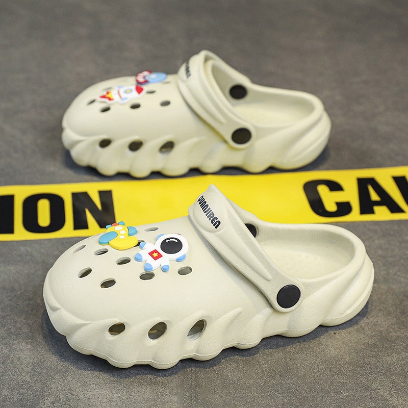 Children'S Sandals Girls Cute Cartoon Non-Slip Indoor Home Slippers Students Junior High School Cave Shoes Boys Toe Slippers - Image 1