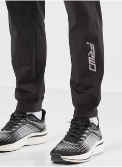 Training Sweatpants - pzsku/Z1A185A16C0CFF486B196Z/45/_/1739514745/7006bb6e-7245-4d08-bc4f-8f526cf9d8fa