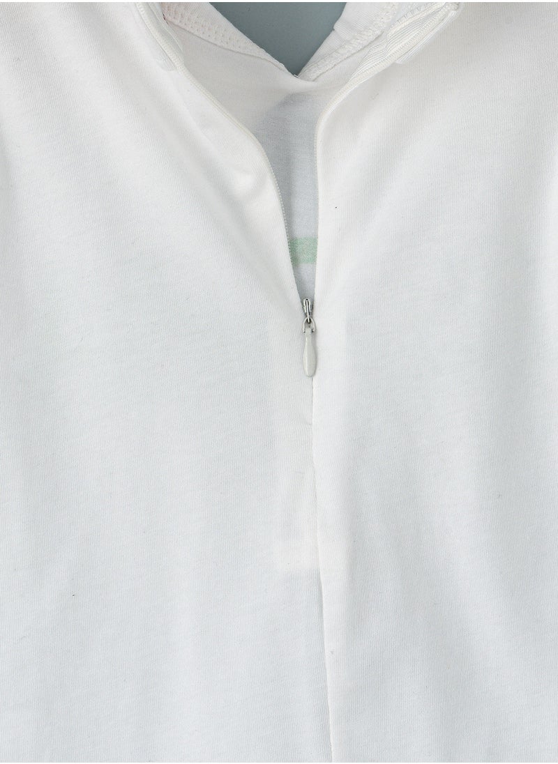 Jelliene Knit T-Shirt With Colllar Neck & Print At Front  - Image 3