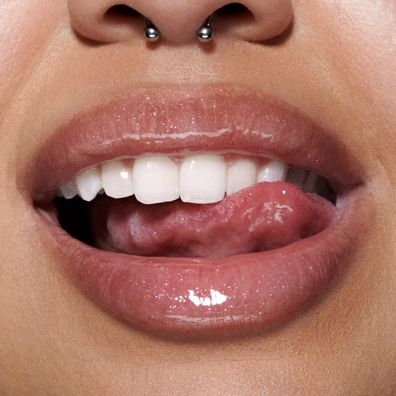 MAC Cosmetics Lipglass Air Non-Sticky Gloss - Frosting