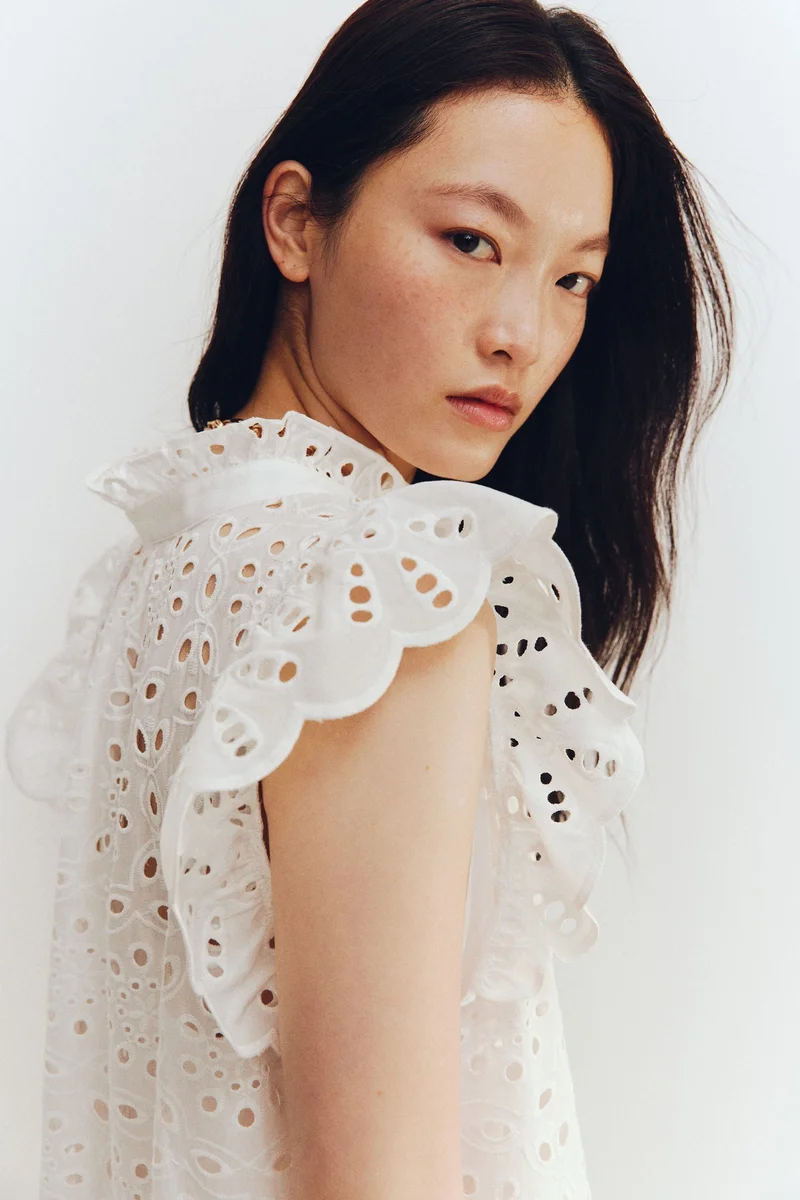 اتش اند ام Broderie anglaise dress
