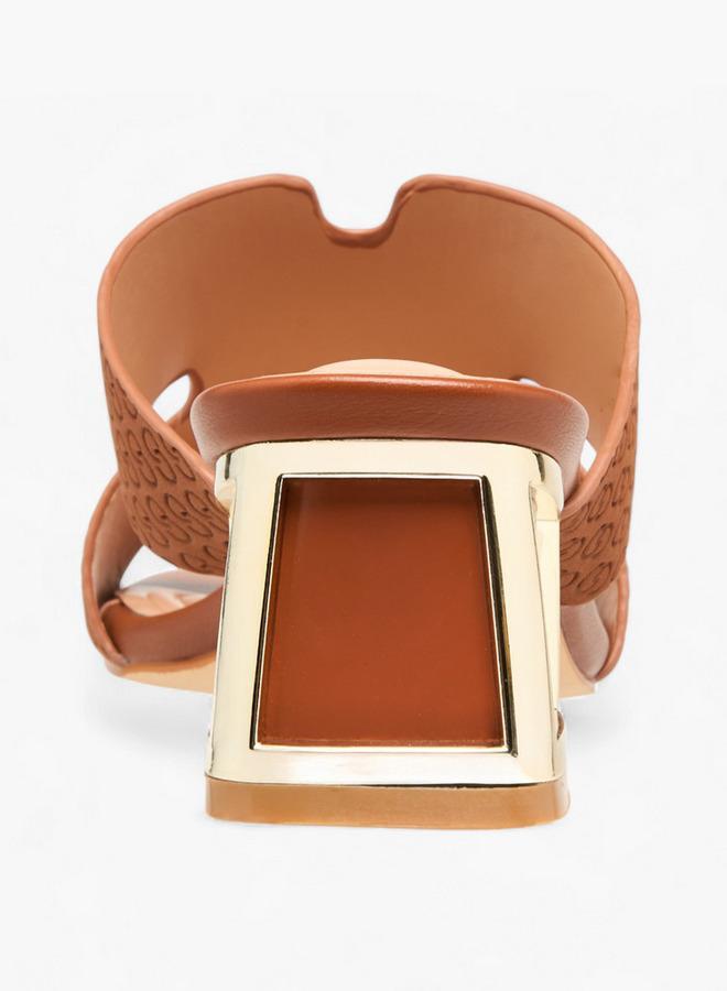 سيليست صنادل نسائية بكعب بلوك بنقشة شعار - Image 5