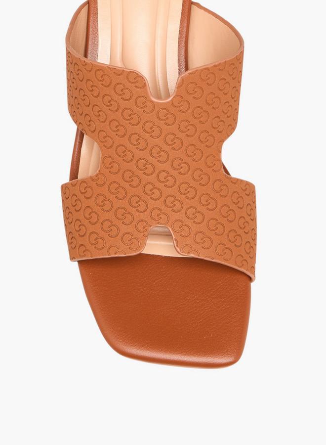 سيليست صنادل نسائية بكعب بلوك بنقشة شعار - Image 4