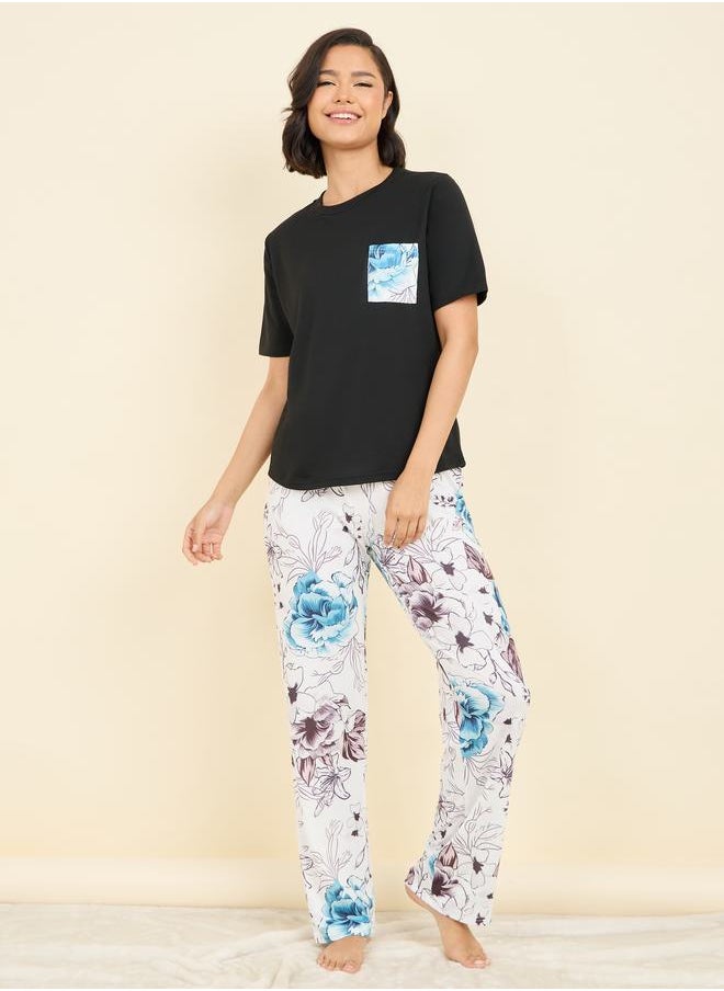 Styli - Sketch Floral Print Pocket Detail T-shirt and Pyjama Set - Image 1