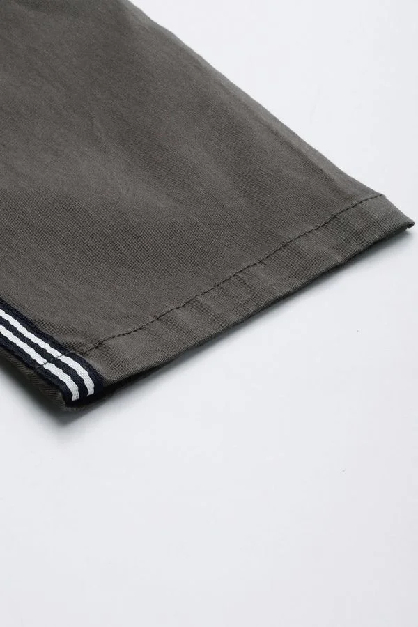 The Indian Garage Co Men Slim Fit Solid Mid-Rise Chinos