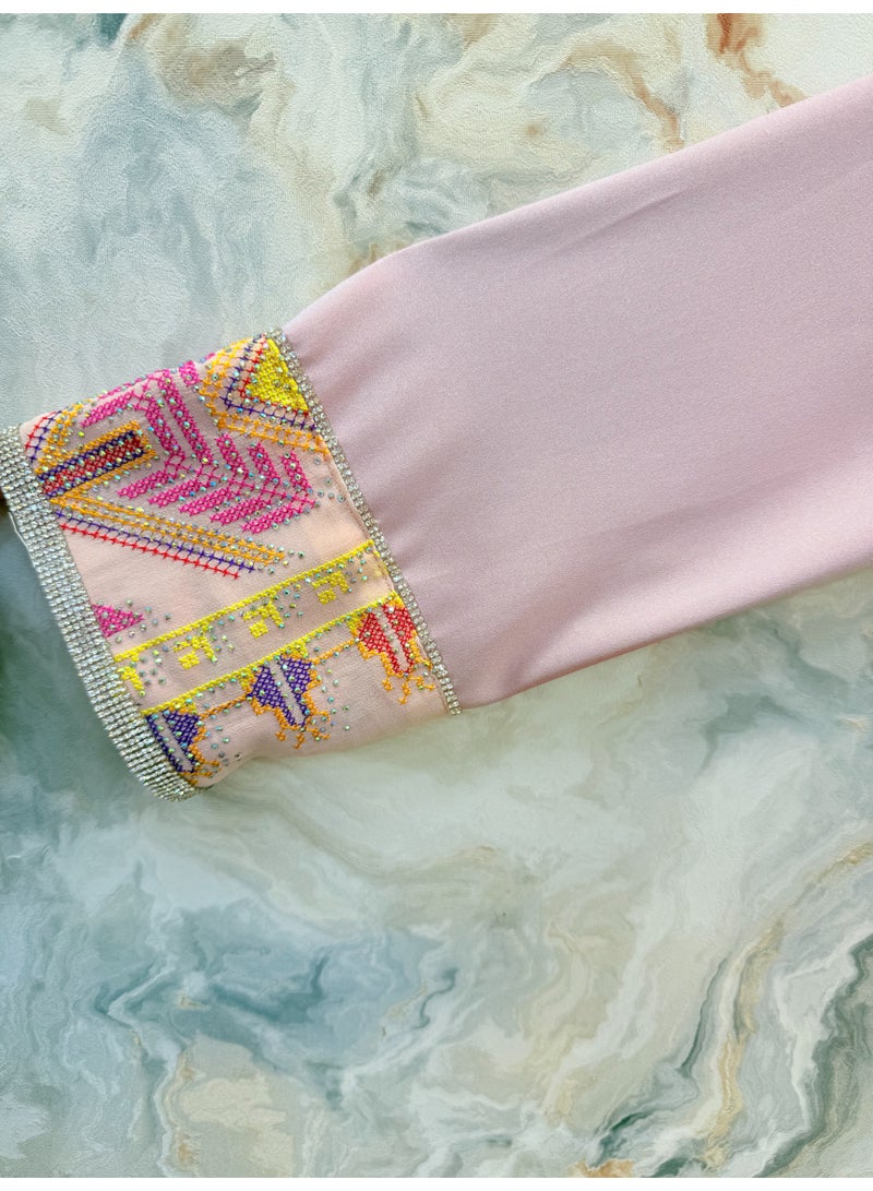 Moroccan jellabiya summer, elegant home or occasional wear beautiful embroidery and beads beads - Image 5