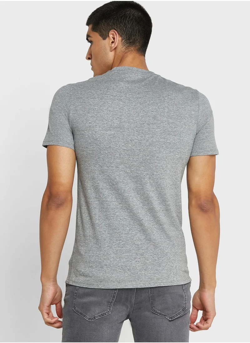 GUESS Logo Crew Neck T-Shirt