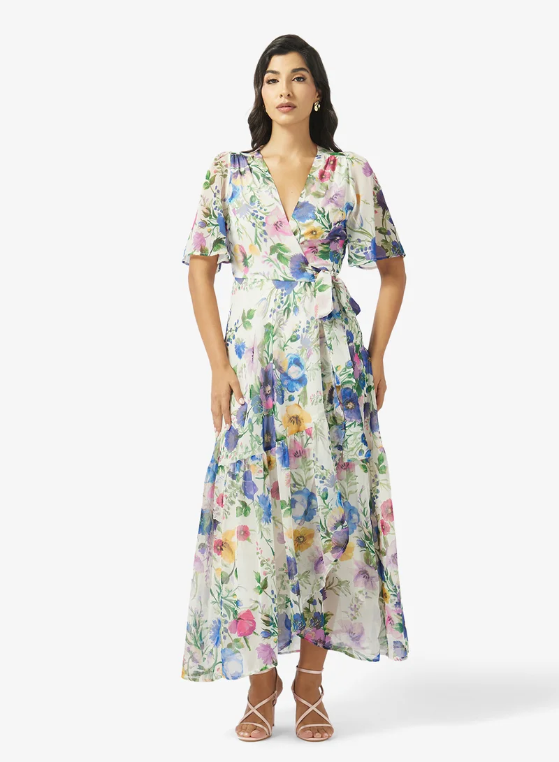 هوب اند ايفي فستان ماكسي ملفوف بأكمام فراشة وربطة خصر