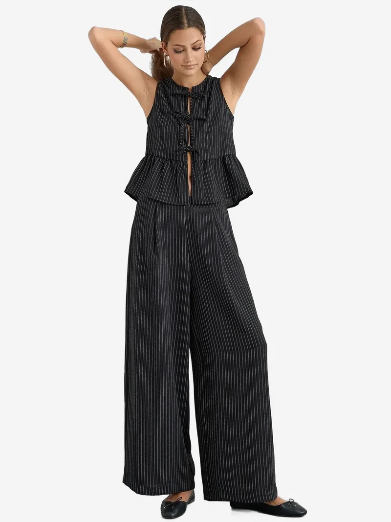 هيكاب بنطلون واسع الساق مخطط مطوي