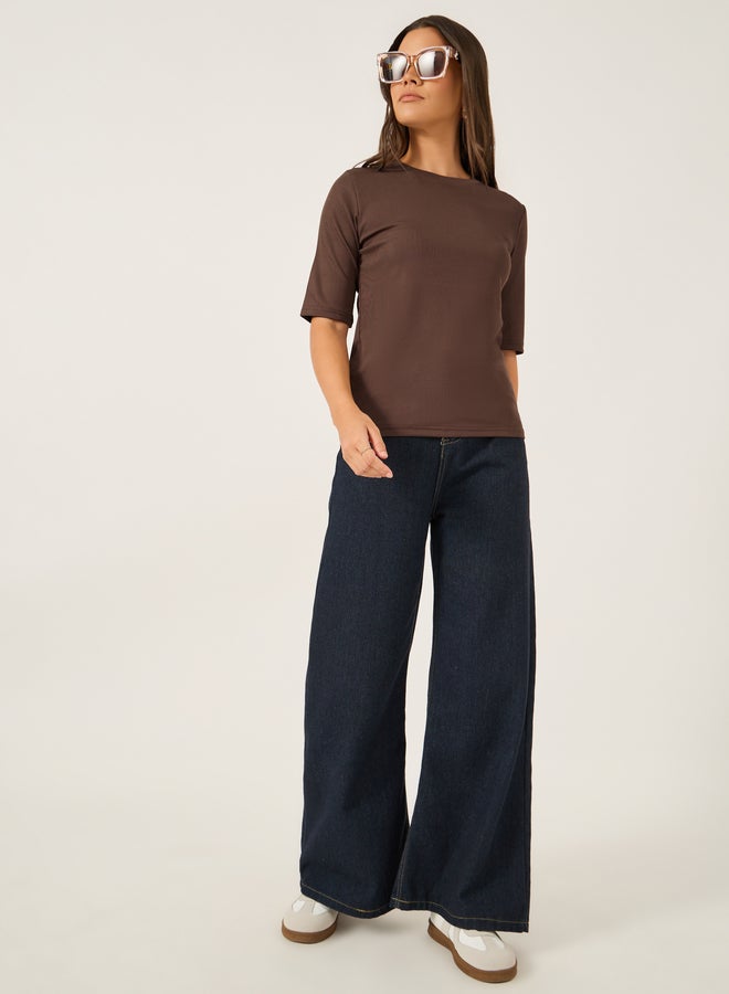 Styli Solid Fitted Round Neck T-Shirt  - Image 2