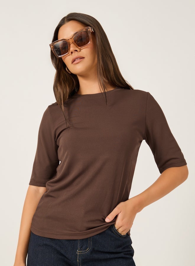 Styli Solid Fitted Round Neck T-Shirt - Image 1