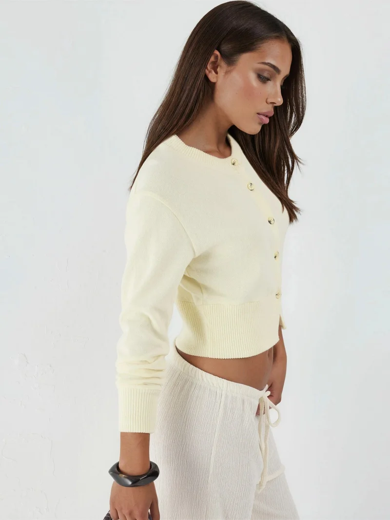 بوسيم BUSEM Casual Crew Neck Buttoned Crop Jacket
