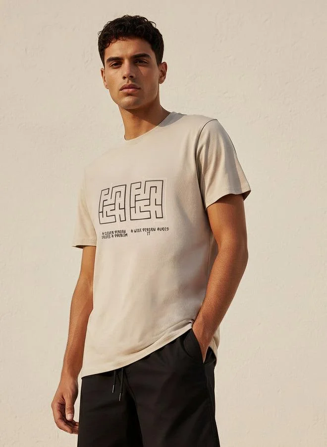 سبلاش فيڤ Men Slim Fit Crew Neck Short Sleeves Graphic Print T-shirt