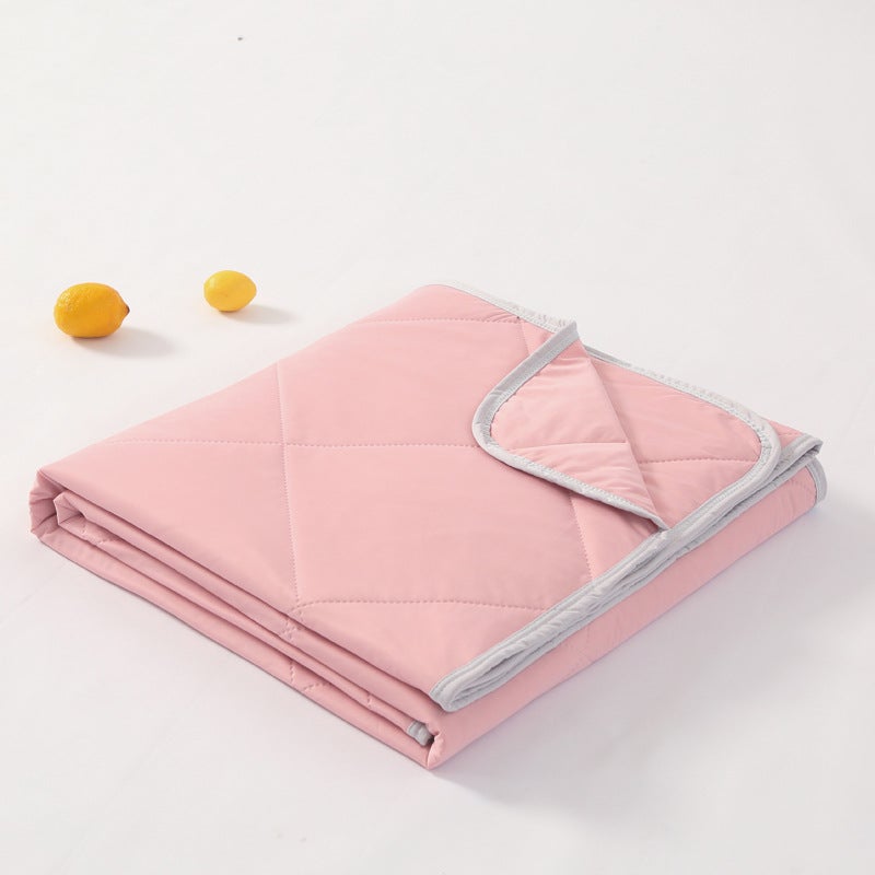 Ice Cream Type A Antibacterial Summer Cooling Quilt, Air Conditioning Quilt, Summer Quilt For Single And Double Beds, Ice Silk Summer Quilt, Thin Quilt Core With Cooling Sensation - Image 1