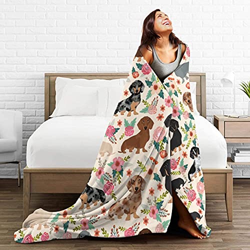 Majoug Cute Dachshund Pattern Sausage Pattern Throw Blanket Soft Lightweight Cozy Premium Flannel Warm Bed Blanket for Bedroom Living Couch All Seasons 60"X50" - Image 5