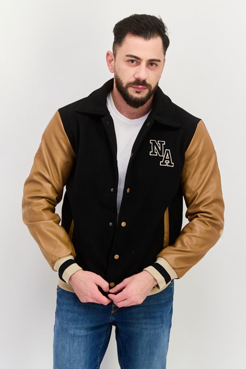 Night Addict جاكيت رجالي بغطاء رأس مزخرف بشعار، أسود - Image 1