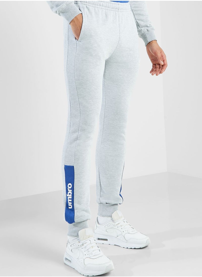 umbro - Essential Sweatpants - Image 1