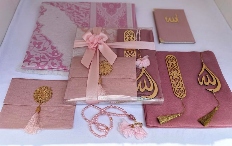 SAIKA Muslim Prayer Rug, 7 in One Gift Set, Prayer Mat Surah Book, Tasbeeh, Scarf, Surah Case, Bookmark, Car Mirror Hanger, Prayer Beads,Islamic Gift for Umrah, Hajj, Wedding, Janamaz (Rose) - Image 5
