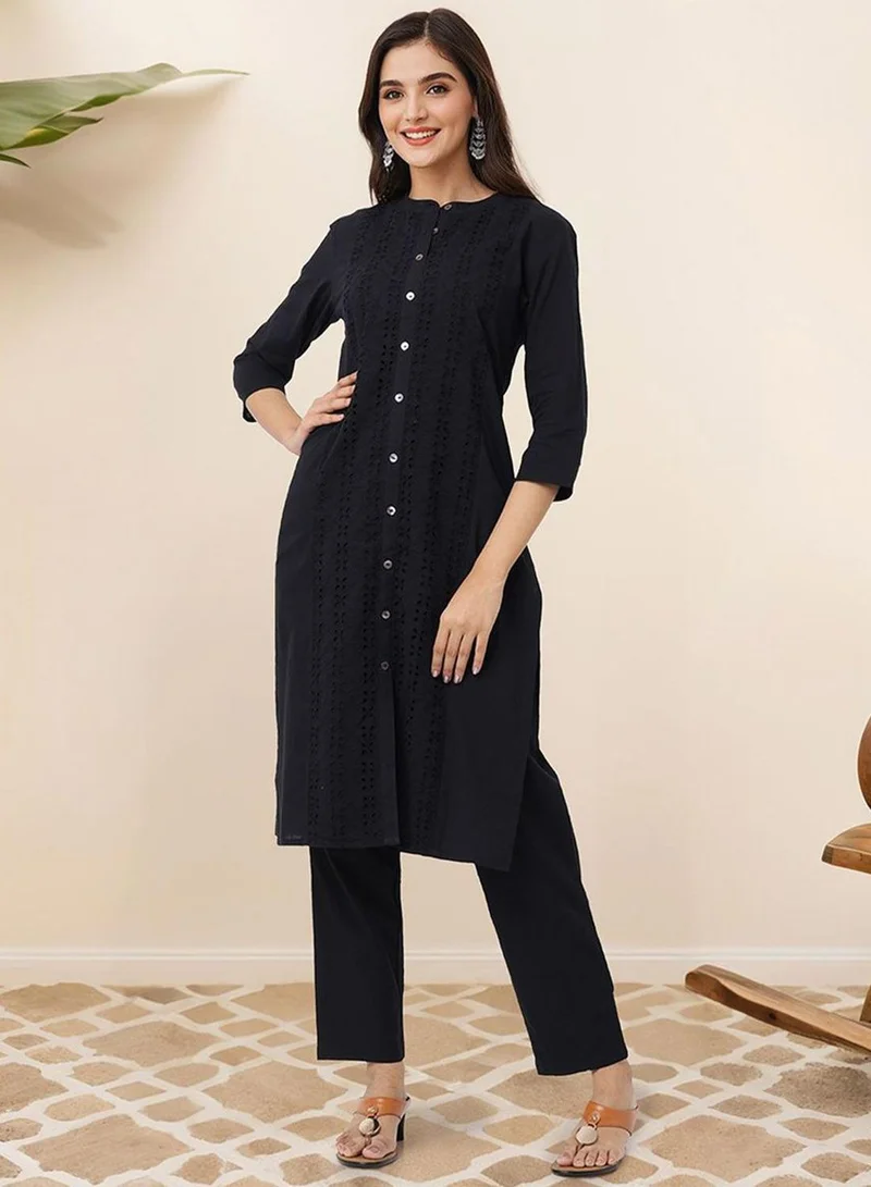 Ishin Regular Fit Three-Quarter Sleeve Printed Black Cotton Woven Kurta Set For Women Flat Collar Perfect For Wedding And Engagement Pull On Closure