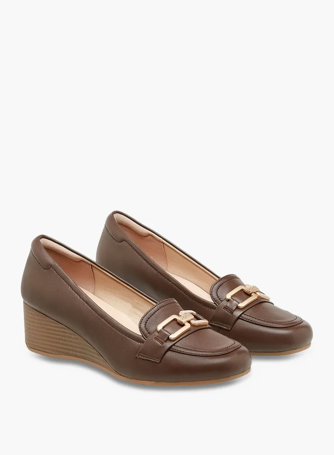 لو كونفورت Metal Accent Slip-On Loafers with Wedge Heel
