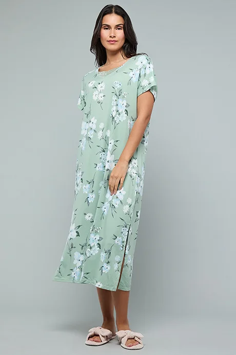 أر أند بي Floral Print Nightdress with V-Neck and Short Sleeves