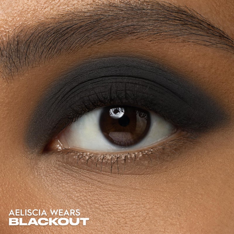 URBAN DECAY 24/7 Longwear Eyeshadow Single - High-Pigment Eye Shadow Compact, Smooth & Blendable Color, Up to 12HR Wear, Crease-free Makeup - Blackout (deep black matte) - Image 3