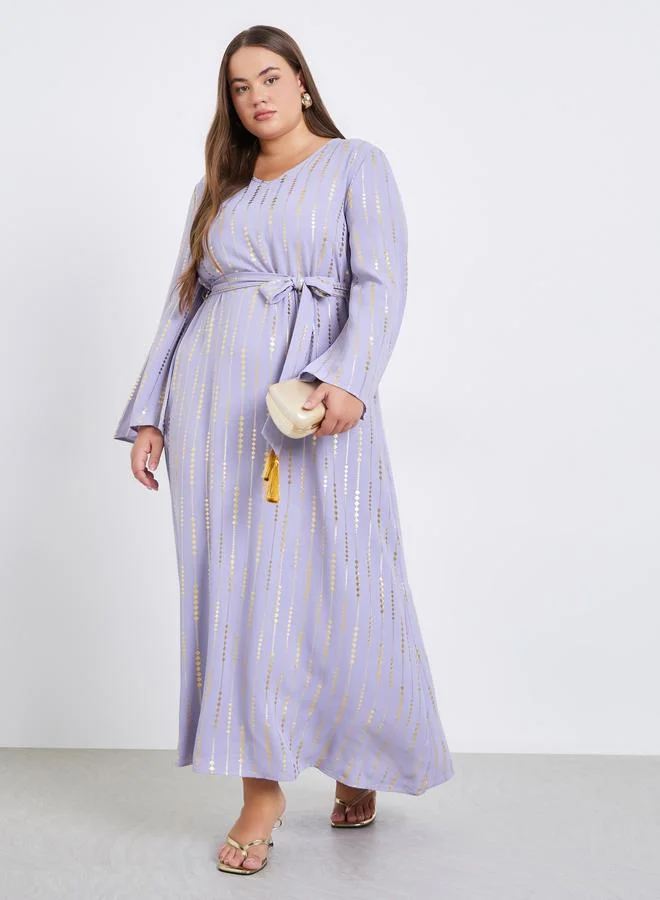 أميرة جلابية طويلة بمقاس كبير بطبعة فويل ورباط خصر