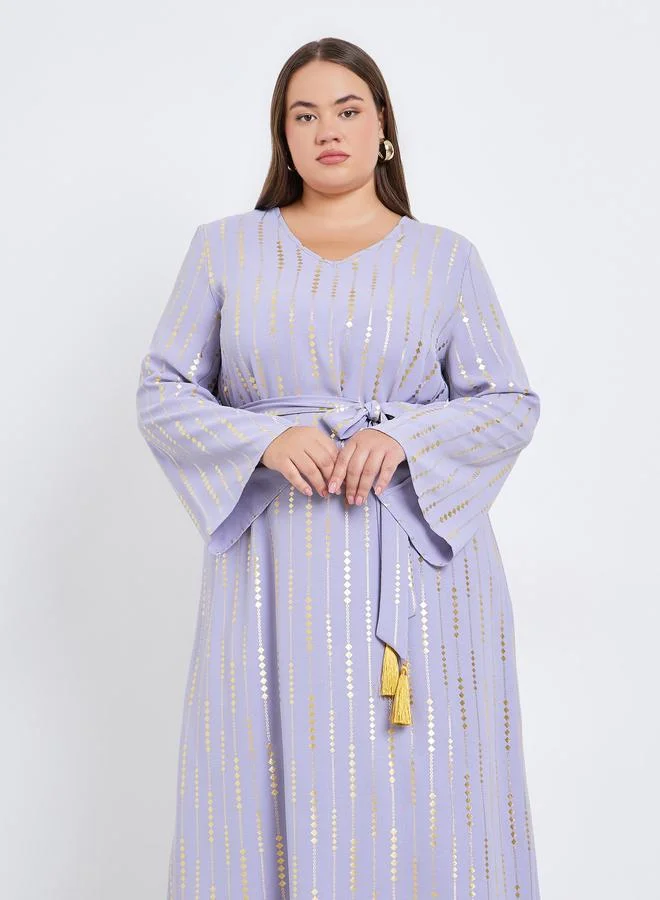 أميرة جلابية طويلة بمقاس كبير بطبعة فويل ورباط خصر