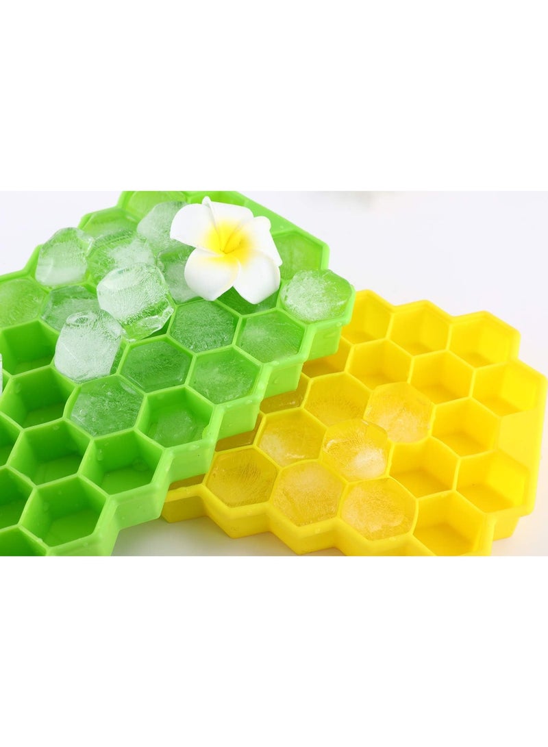 zoba Flexible silicone honeycomb ice cube tray with lid, 37 holes, flexible and soft, suitable for refrigerator and freezer for making small ice cubes. - Image 5
