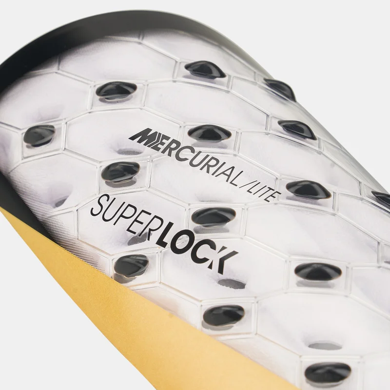 Nike Mercurial Lite SuperLock Football Shinguards