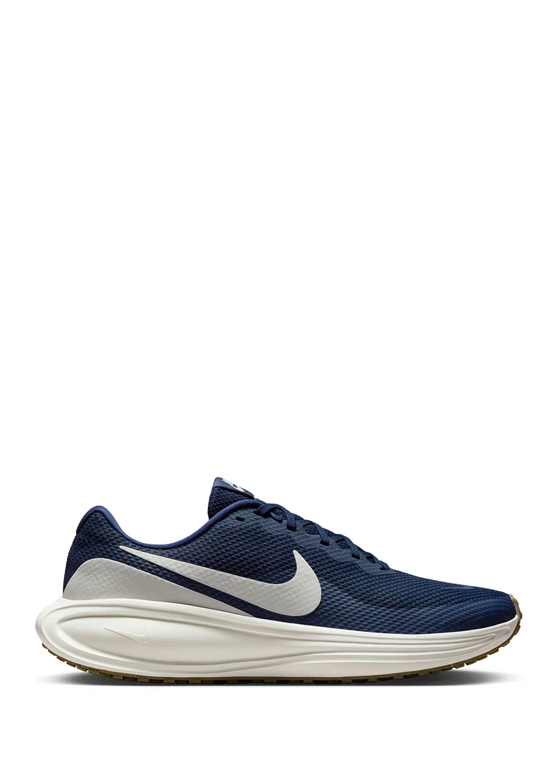 Nike Revolution 8
